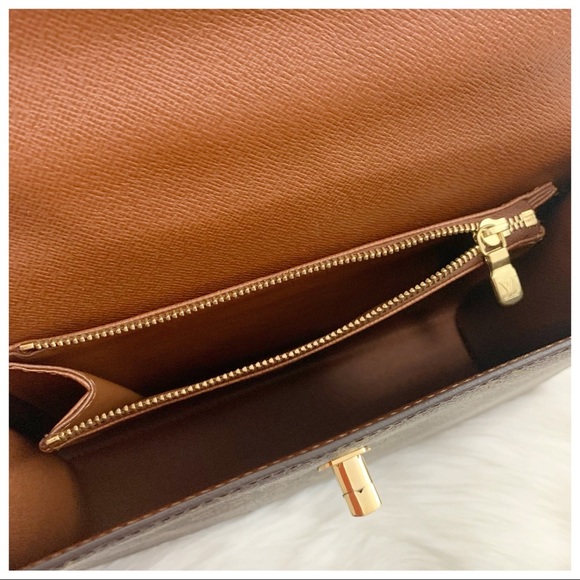 LOUIS VUITTON Malesherbes Monogram - Picture 10 of 12